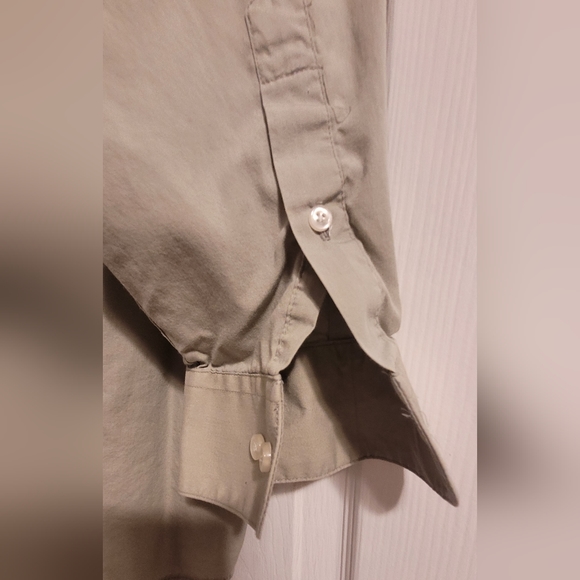 Mens long sleeve button down dress shirt- Size 2xl - Picture 5 of 5